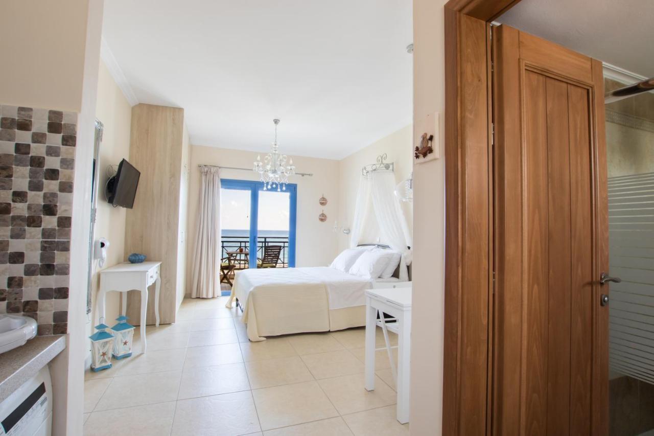 Beachfront Apartments Karpathos Exterior foto
